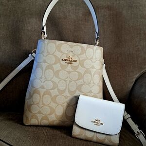 New Coach Beige and White Women's Bag Set